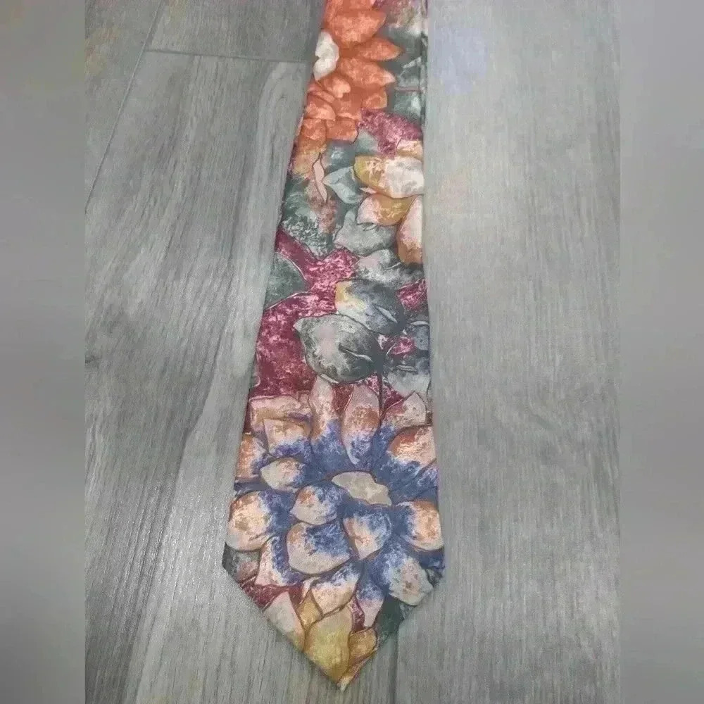 Italian silk  handmade tie